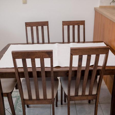 Apartments And Rooms By The Sea Supetarska Draga - Gornja, Rab - 11579 Room photo