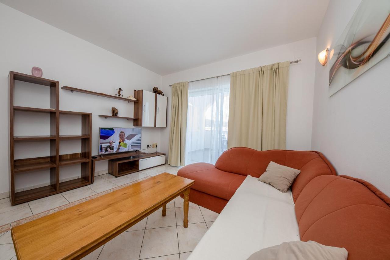 Apartments And Rooms By The Sea Supetarska Draga - Gornja, Rab - 11579 Exterior photo