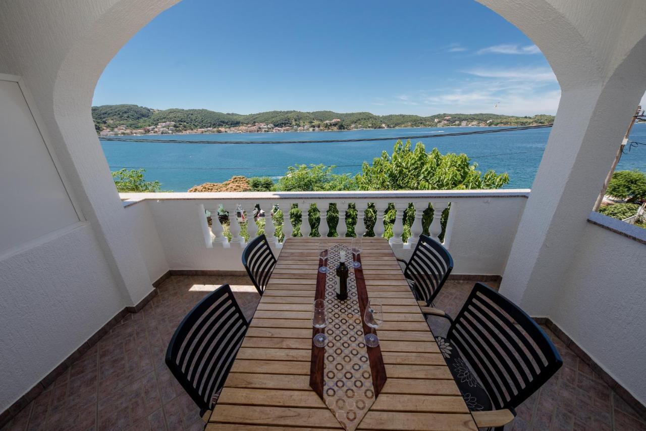 Apartments And Rooms By The Sea Supetarska Draga - Gornja, Rab - 11579 Exterior photo