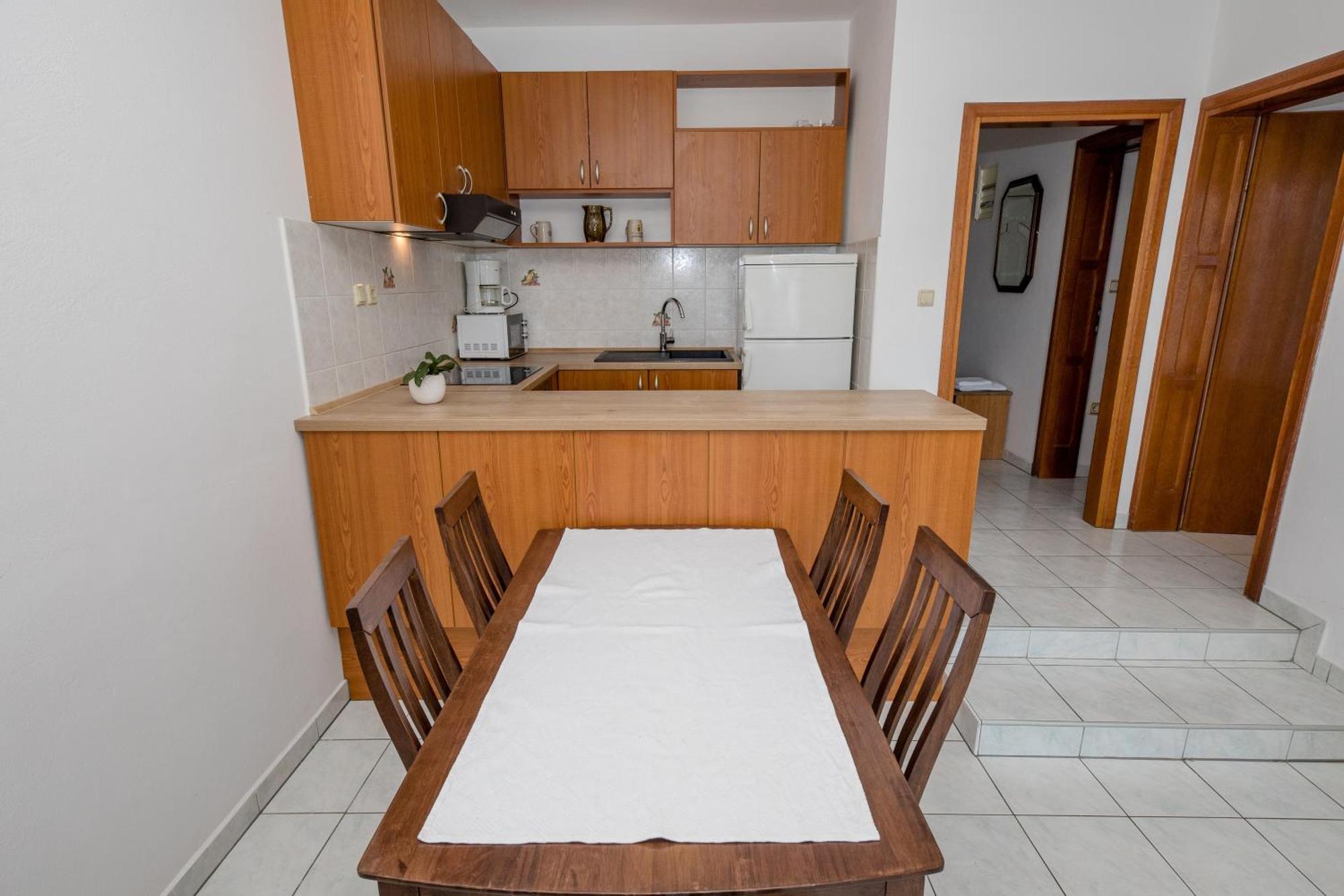 Apartments And Rooms By The Sea Supetarska Draga - Gornja, Rab - 11579 Room photo